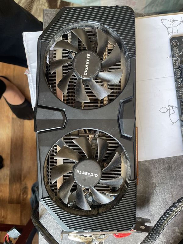 Видеокарта Amd radeon 5700 xt 8 gb Видеокарта Amd radeon 5700 xt 8 gb