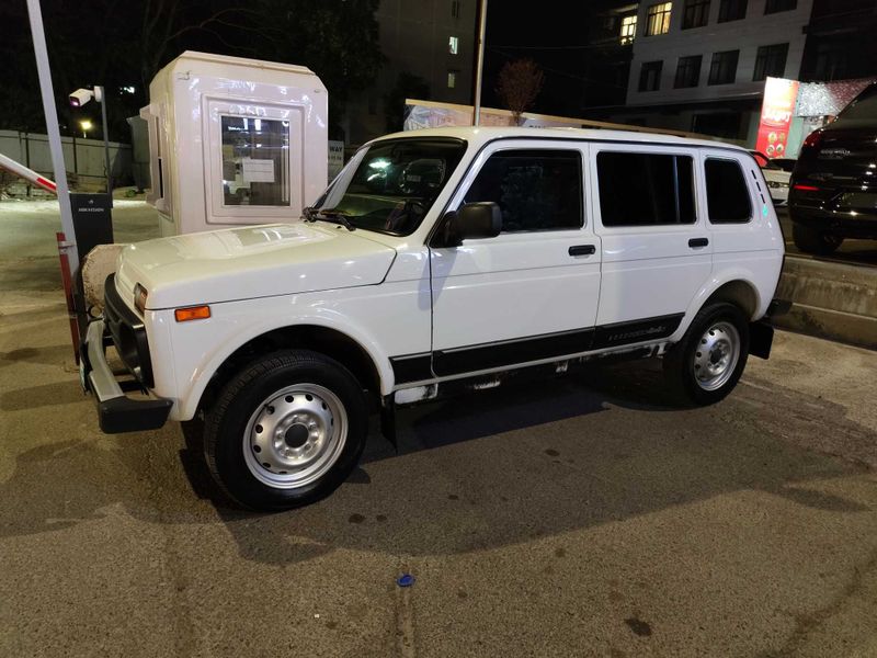 Лада Нива Lada 4x4 Лада Нива Lada 4x4