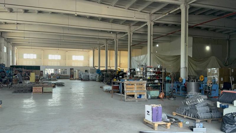 Продаётся производственная база. Продаётся производственная база.