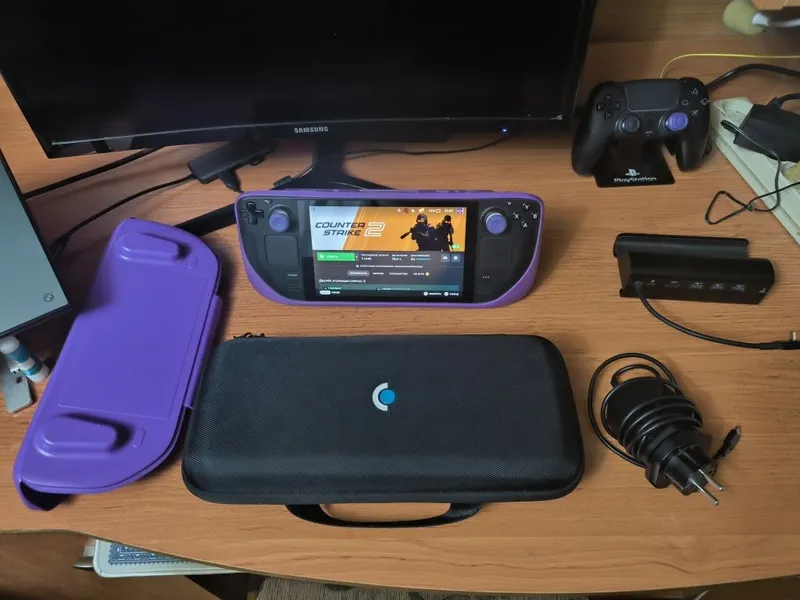 Продю Steam Deck в отличном состоянии.