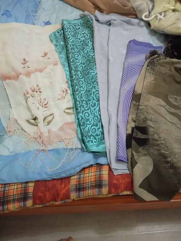 Продам платки и шарфы sharf va ro'mollar sotiladi Продам платки и шарфы sharf va ro'mollar sotiladi