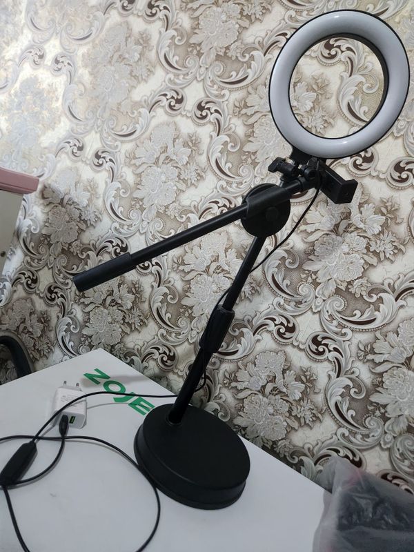 Sotiladi telefon uchun kuller va lampa Sotiladi telefon uchun kuller va lampa