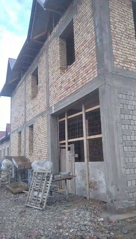 Hovli ijaraga beriladi Hovli ijaraga beriladi