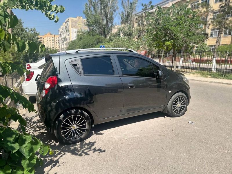 Spark avtomat mokri asfalt Spark avtomat mokri asfalt