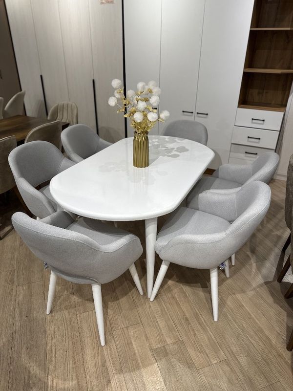 Комплект стол и 6 стульев от Comfort Mebel Комплект стол и 6 стульев от Comfort Mebel