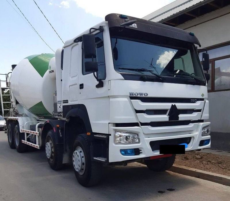 Миксер 12кублик заводской газлик Howo сотилади Миксер 12кублик заводской газлик Howo сотилади