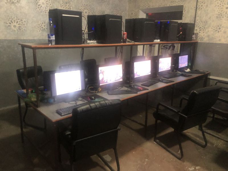 Kampyuter game klub tayor Kampyuter game klub tayor