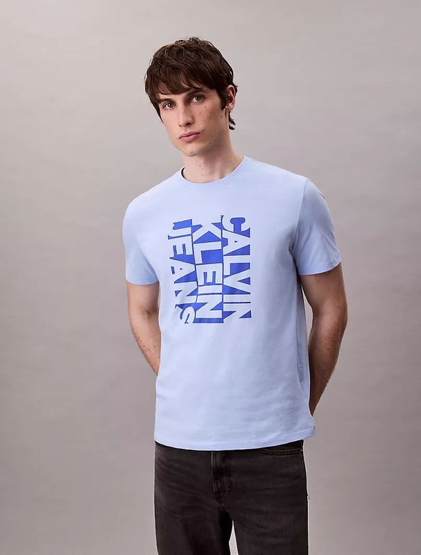 Футболки от Calvin Klein