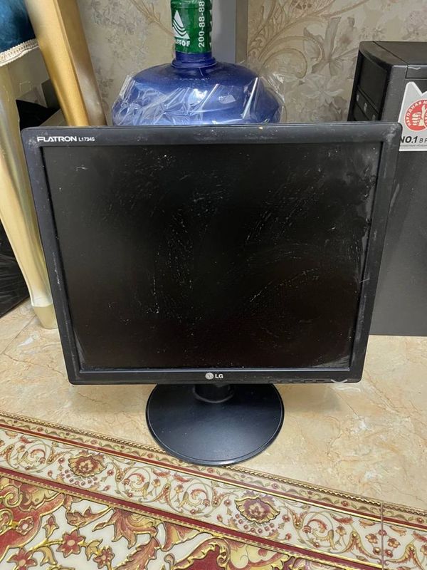 LG FLATRON L1734S и prosessor LG