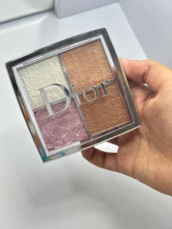 Dior палетка хайлайтера Dior палетка хайлайтера
