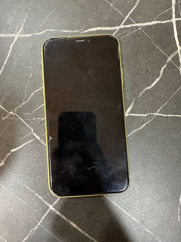 Iphone 11 sotiladi Iphone 11 sotiladi