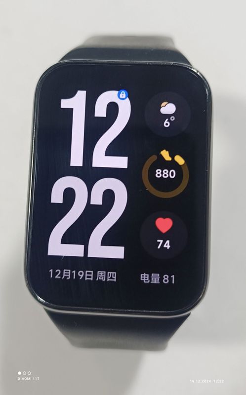 Mi band 8pro yaxshi xolatda