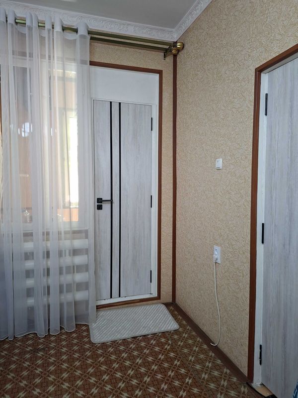 1-комнатная квартира , переделанная в 1,5 на юнусабаде , (8 кв) 1-комнатная квартира , переделанная в 1,5 на юнусабаде , (8 кв)