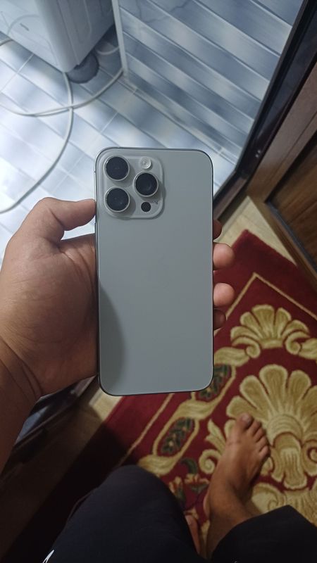 Iphone 15 pro max bonus zaryatcik shnur golovka orginal Iphone 15 pro max bonus zaryatcik shnur golovka orginal