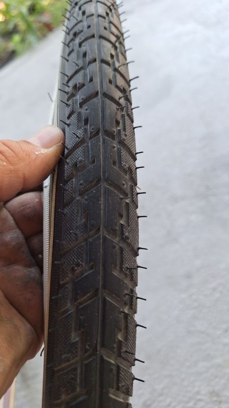 Велосипедная покрышка 28" Велосипедная покрышка 28"