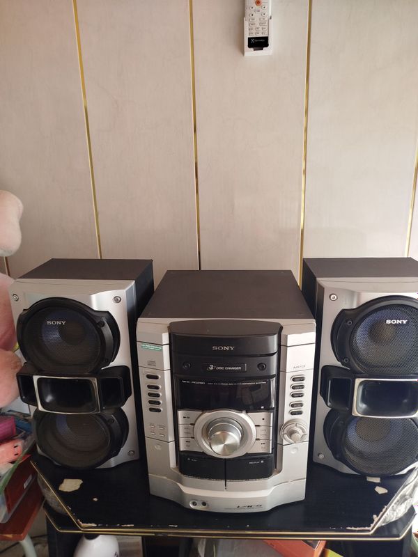 Продаётся музыкальный центр Продаётся музыкальный центр