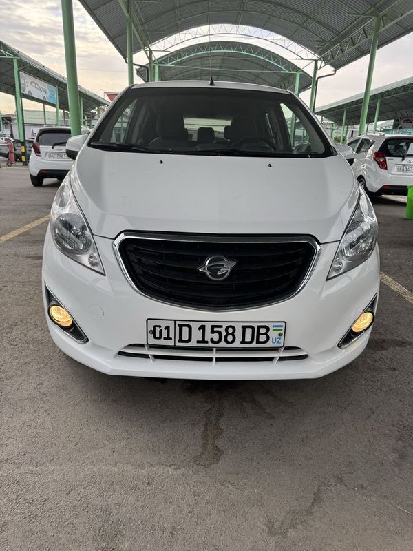 Spark Ravon 2018 yil oq Aftamat 1.25 Spark Ravon 2018 yil oq Aftamat 1.25