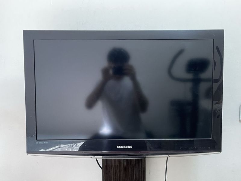 Телевизор Samsung 32 в идеальнои состоянии