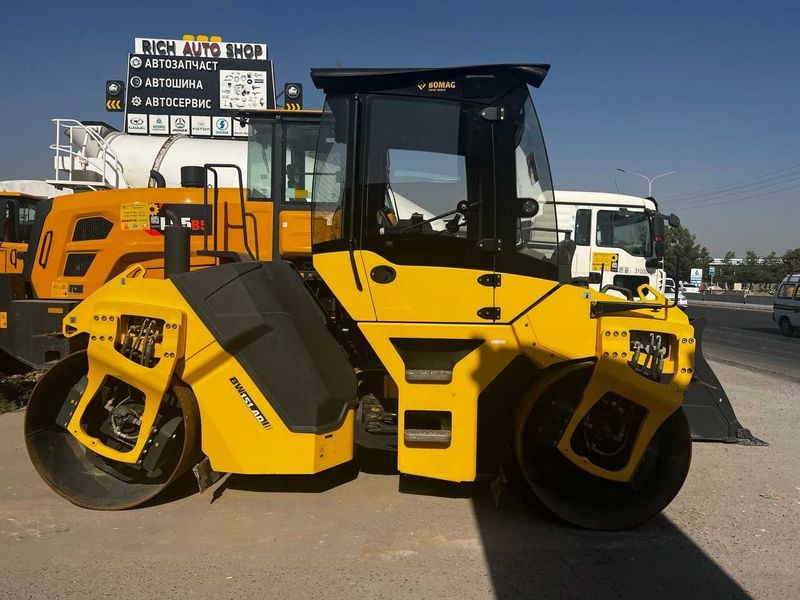 Двухвальцовый каток BOMAG BW 151 AD-50