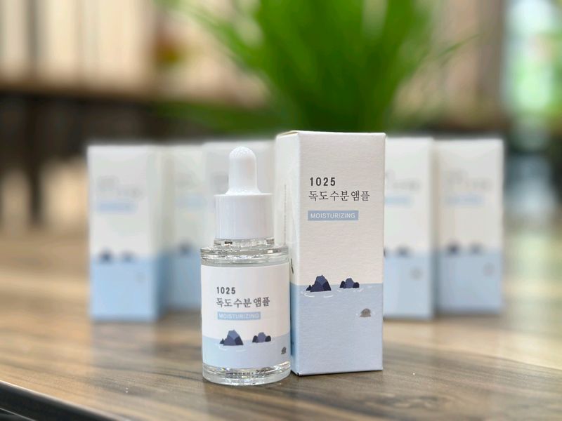 Round Lab 1025 Dokdo Ampoule (독도 수분 앰플). Round Lab 1025 Dokdo Ampoule (독도 수분 앰플).