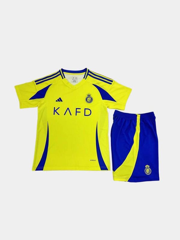 Futbool forma retro va 2025 Futbool forma retro va 2025