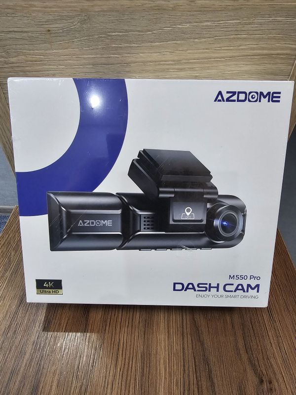 Видеорегистратор Azdome M550 Pro с 3 камерами, запечатанный.