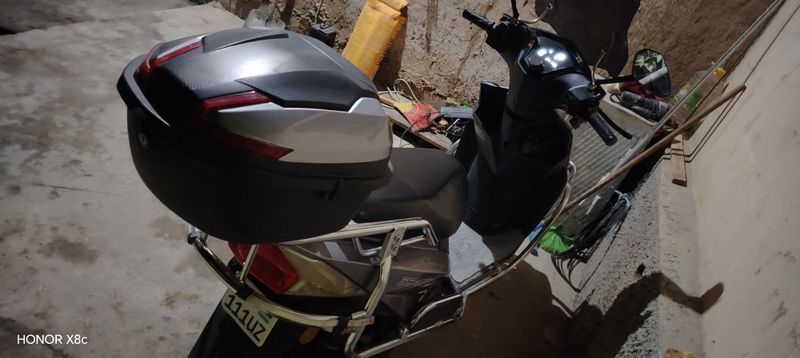 sukuter sotiladi narxi 400$ pul zarur ligidan sota