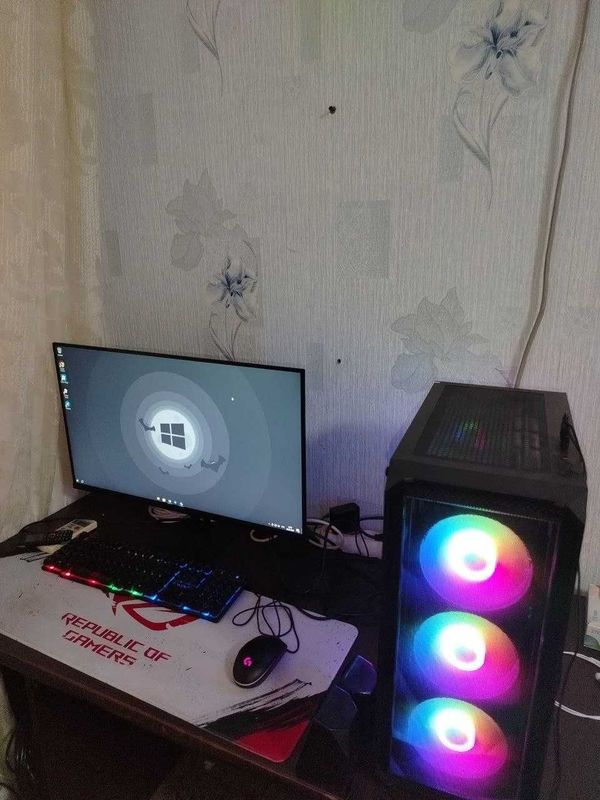 Игровой ПК i3-12100 + RX 580 8ГБ + монитор 100 Гц + подарки, гарантия Игровой ПК i3-12100 + RX 580 8ГБ + монитор 100 Гц + подарки, гарантия
