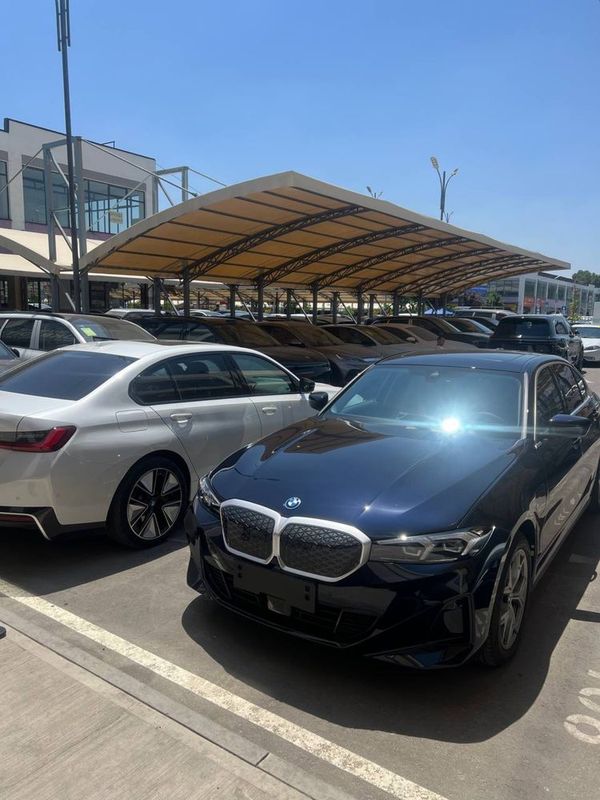 BMW I3 35L 2025 kuzov 2025 yil BMW I3 35L 2025 kuzov 2025 yil
