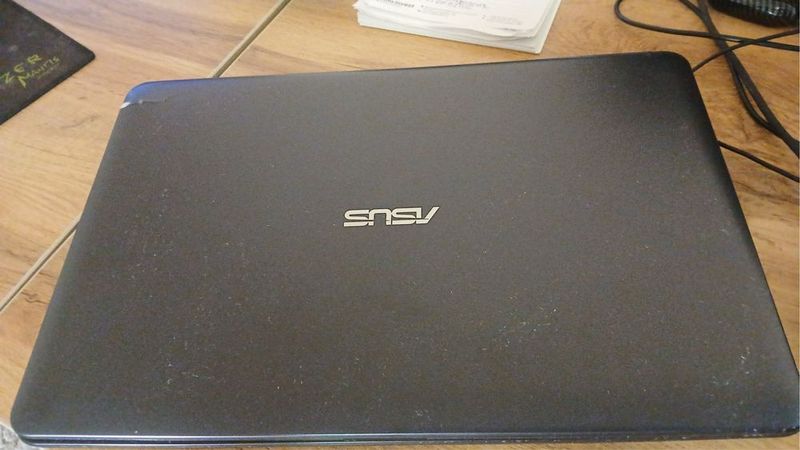 Asus notbuk srochnaaaa Asus notbuk srochnaaaa