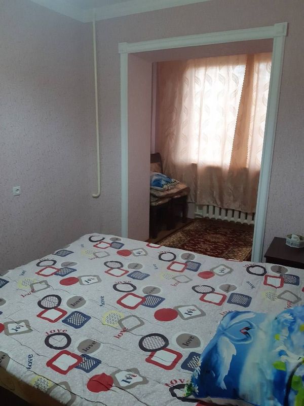 Новомосковская, 2-комнатная в аренду, 400 Новомосковская, 2-комнатная в аренду, 400
