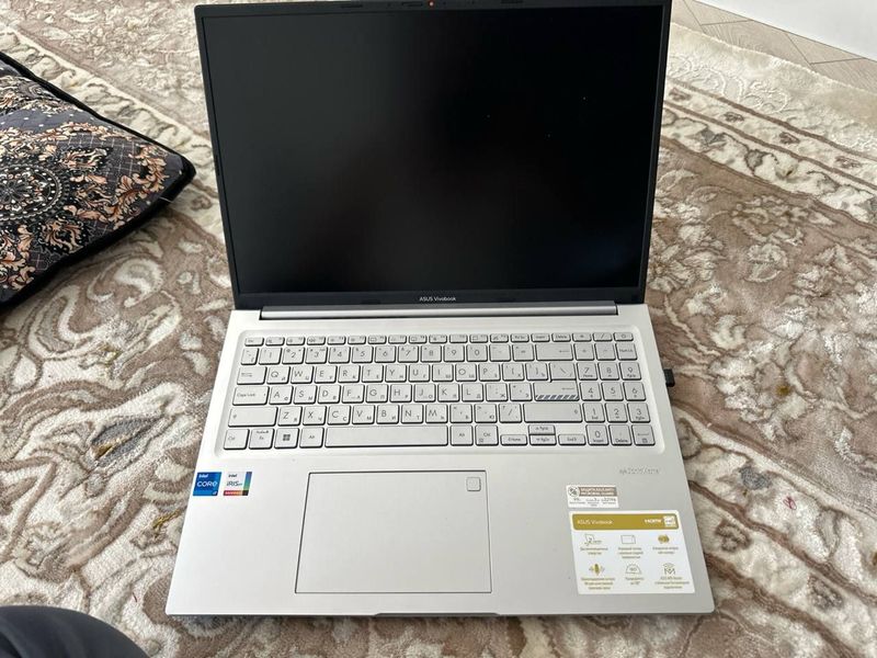 ASUS VivoBook X1605 i7-13700H, 16GB, 1TB SSD, 16" WUXGA ASUS VivoBook X1605 i7-13700H, 16GB, 1TB SSD, 16" WUXGA