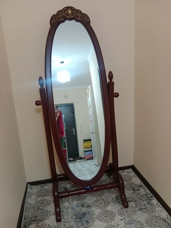 Tez va arzon oyna sotiladi Tez va arzon oyna sotiladi