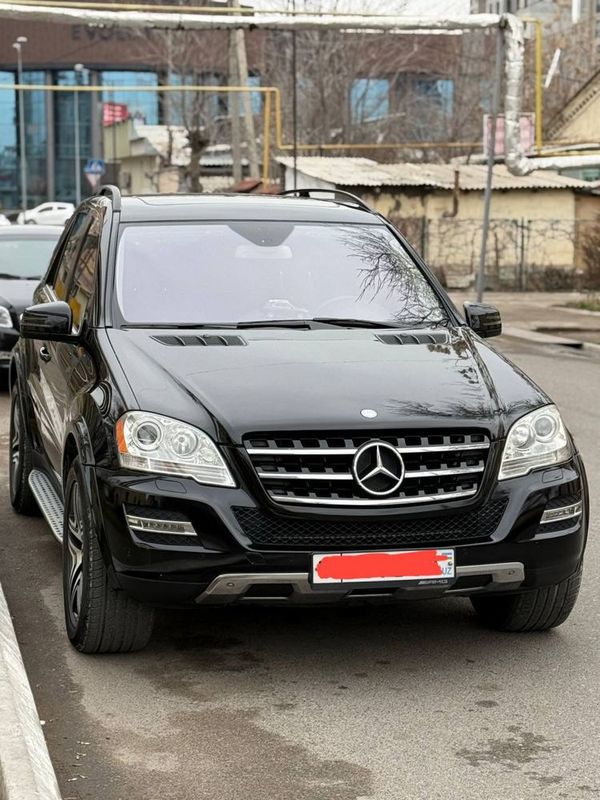 Срочно продается Mercedes-Benz ML 350 в отличном состоянии