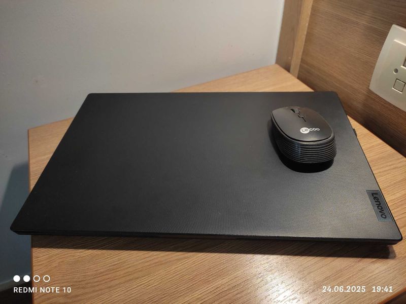 Noutbuk Lenovo ofesniy 8-128 gb