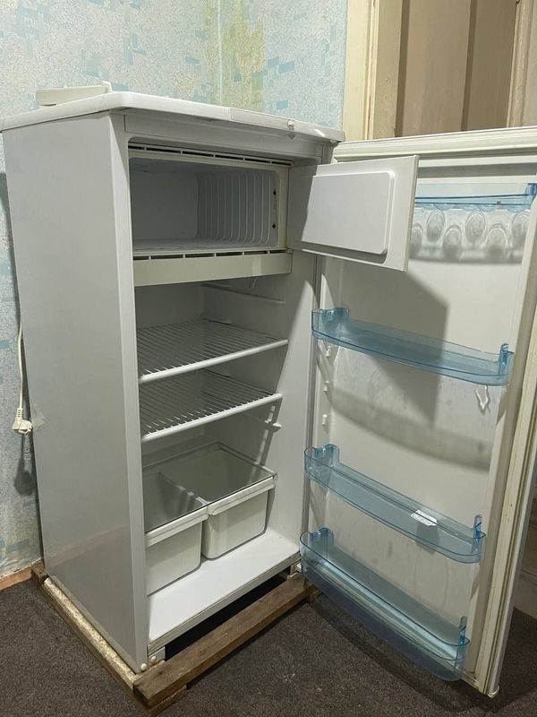 холадилник сотилади