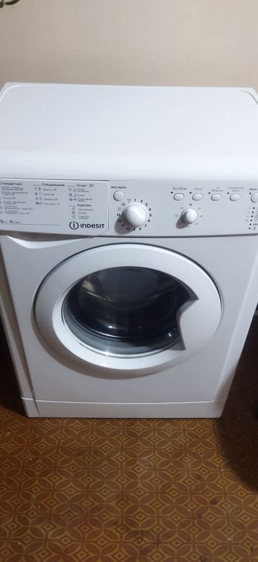 Стиральная машинка Indesit 5kg A class