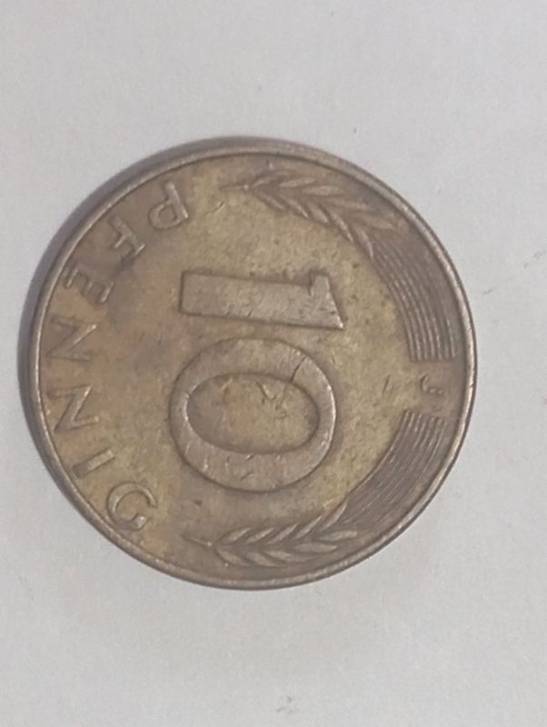 Монета 10 PFENNIG (J) Монета 10 PFENNIG (J)