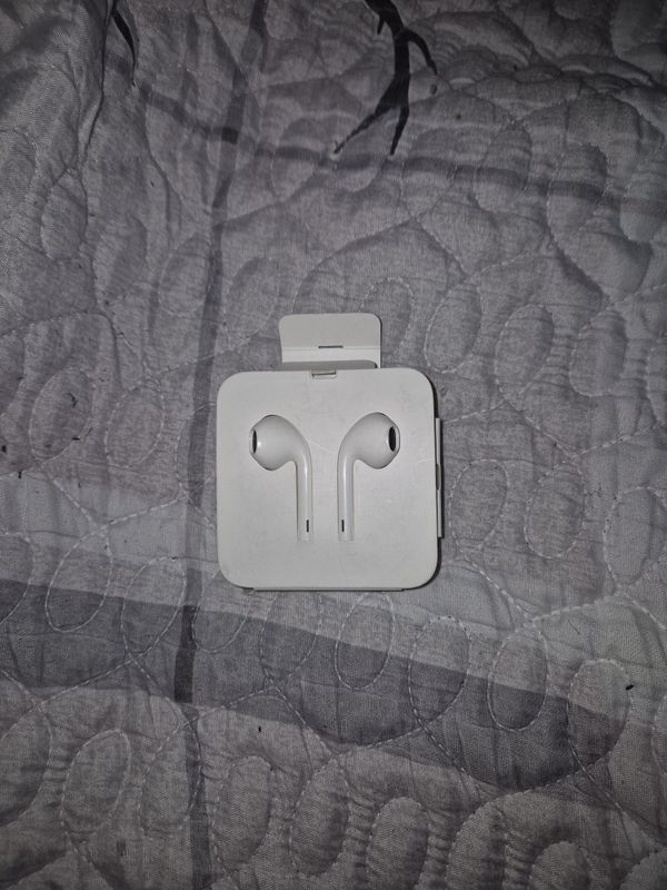 Наушники Apple earpods