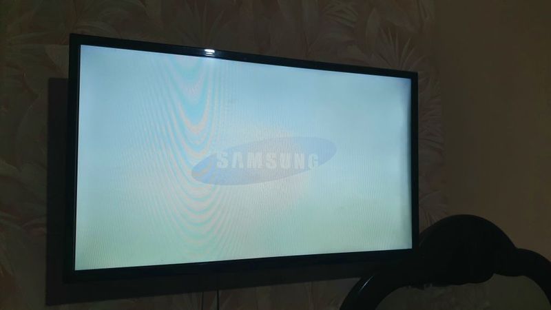 B/U televizor sotiladi B/U televizor sotiladi