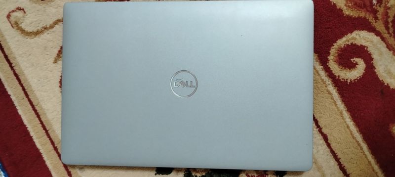 Notebook sotiladi DELL Notebook sotiladi DELL