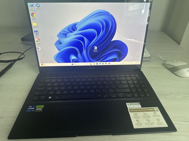 Продам мощный игровой ноутбук Asus Creator Q540 Продам мощный игровой ноутбук Asus Creator Q540