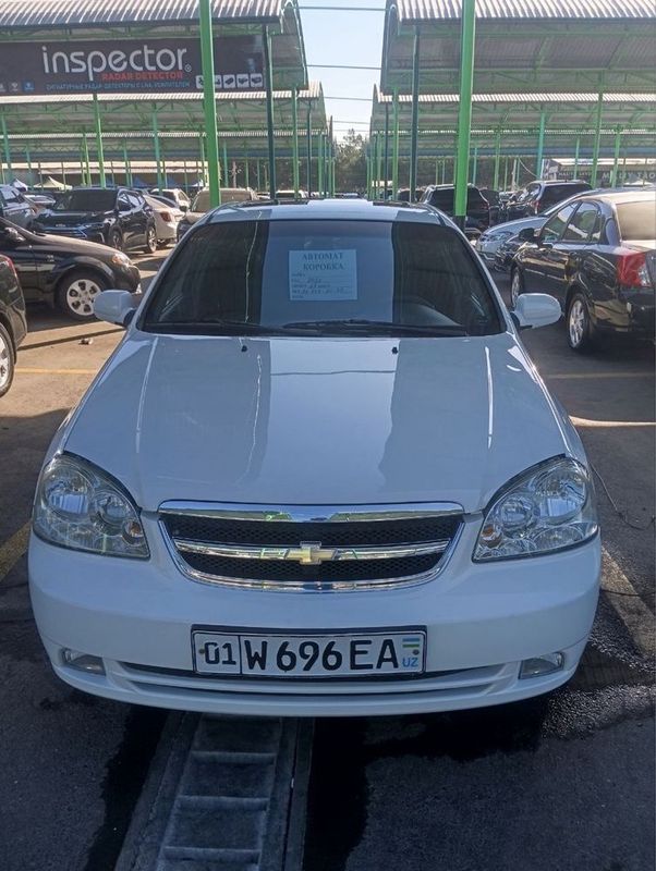 Lacetti 2010-yil Lacetti 2010-yil