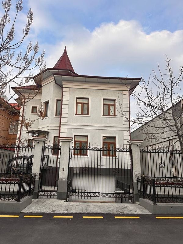 Продаётся Евродом или сдаётся в аренду, Амир-Темур маххале Продаётся Евродом или сдаётся в аренду, Амир-Темур маххале