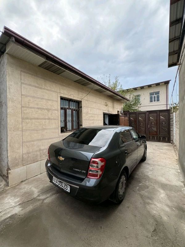 Срочно продается 2-комнатный дом Срочно продается 2-комнатный дом