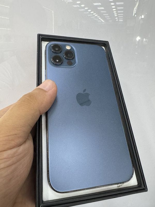 Iphone 12 pro karobkaliy Iphone 12 pro karobkaliy
