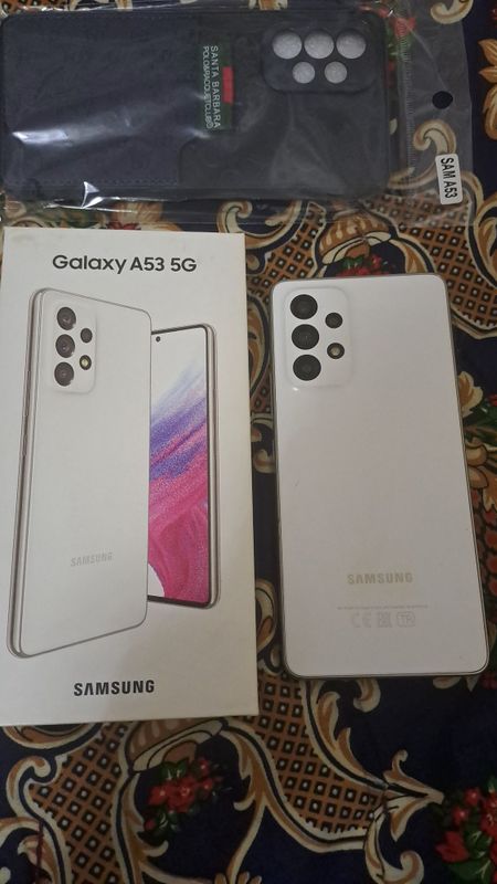 Samsung A53 srochna sotiladi 8ga 256 barcha xujjatlari bor Samsung A53 srochna sotiladi 8ga 256 barcha xujjatlari bor