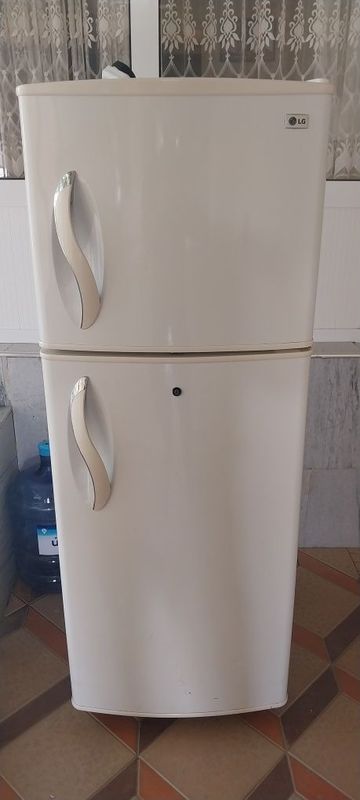 Xolodilnik LG sotiladi Xolodilnik LG sotiladi