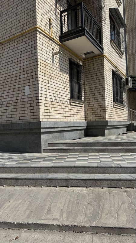 Продам нежилое помещение с кадастром подвал под новостройкой 170кв Продам нежилое помещение с кадастром подвал под новостройкой 170кв