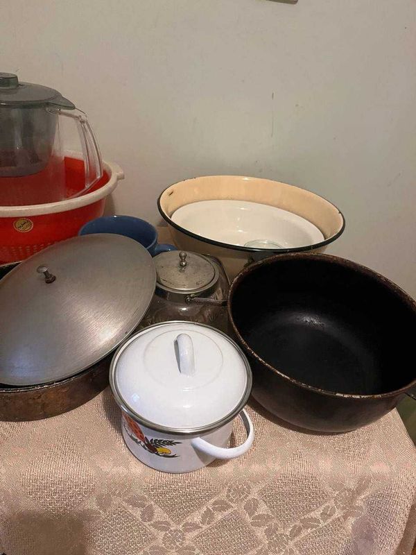 Продаётся Кухонная посуда Продаётся Кухонная посуда